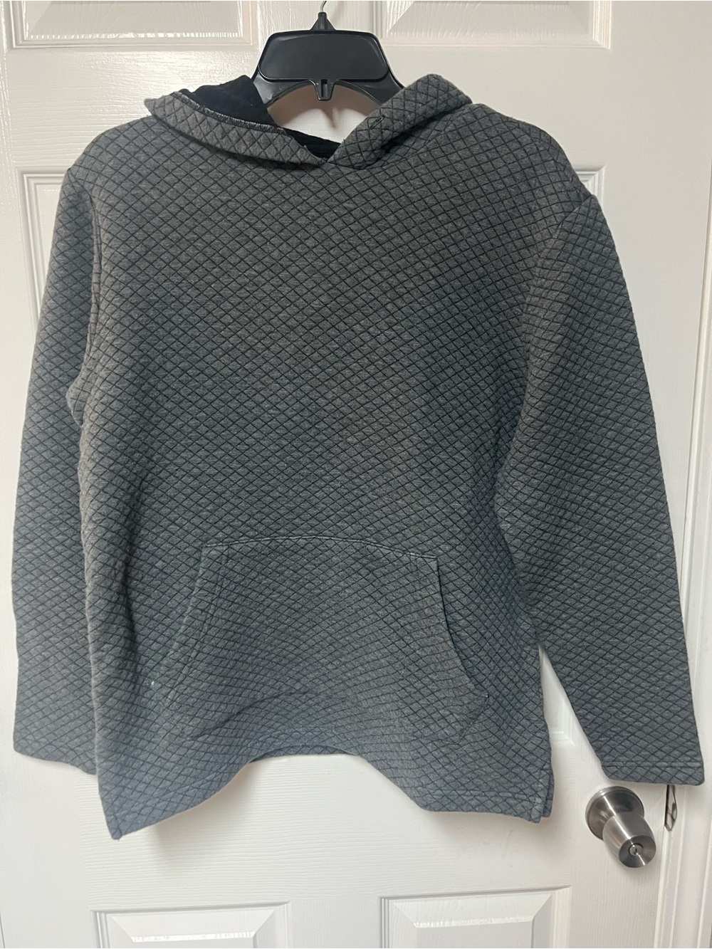 BKE Quilted Crewneck Hoodie in Dark Gray